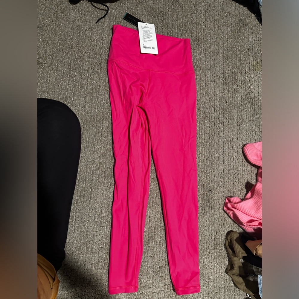 lululemon hot pink wunder under leggings
